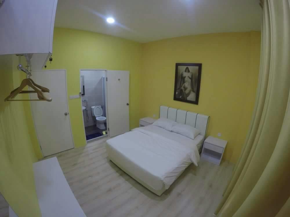 Xenia Homestay Kuching Exterior foto